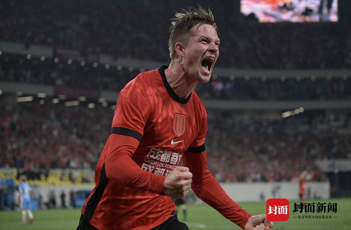 下载开云-八连胜！成都蓉城主场3-0轻取河南|河南队|中超|索罗金|上海申花足球俱乐部|拜合拉木_新浪新闻