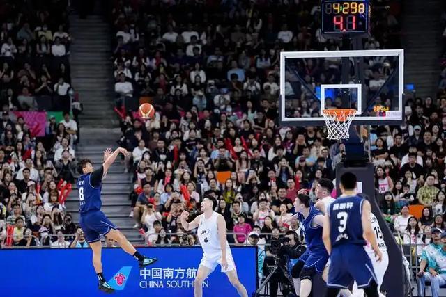 kaiyun sports-贺希宁21分爆发！深圳击退浙江，程帅澎复出难救主